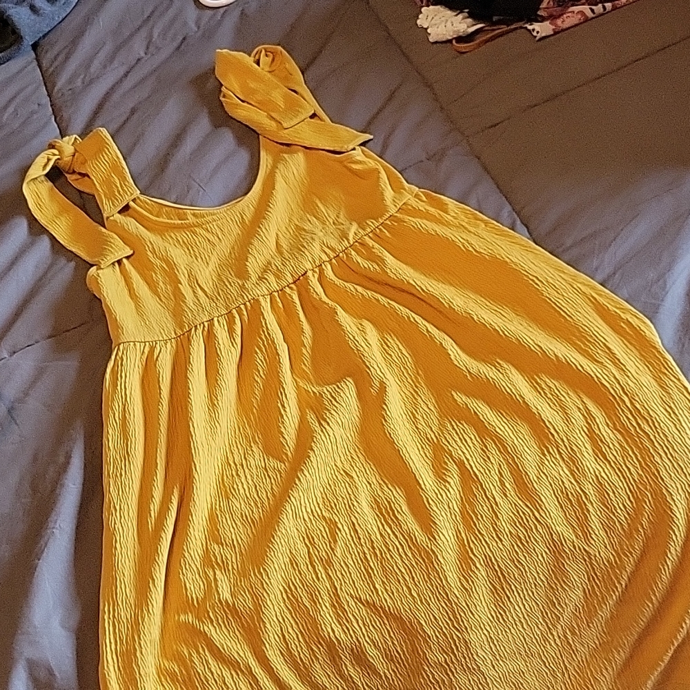 Yellow tie dress